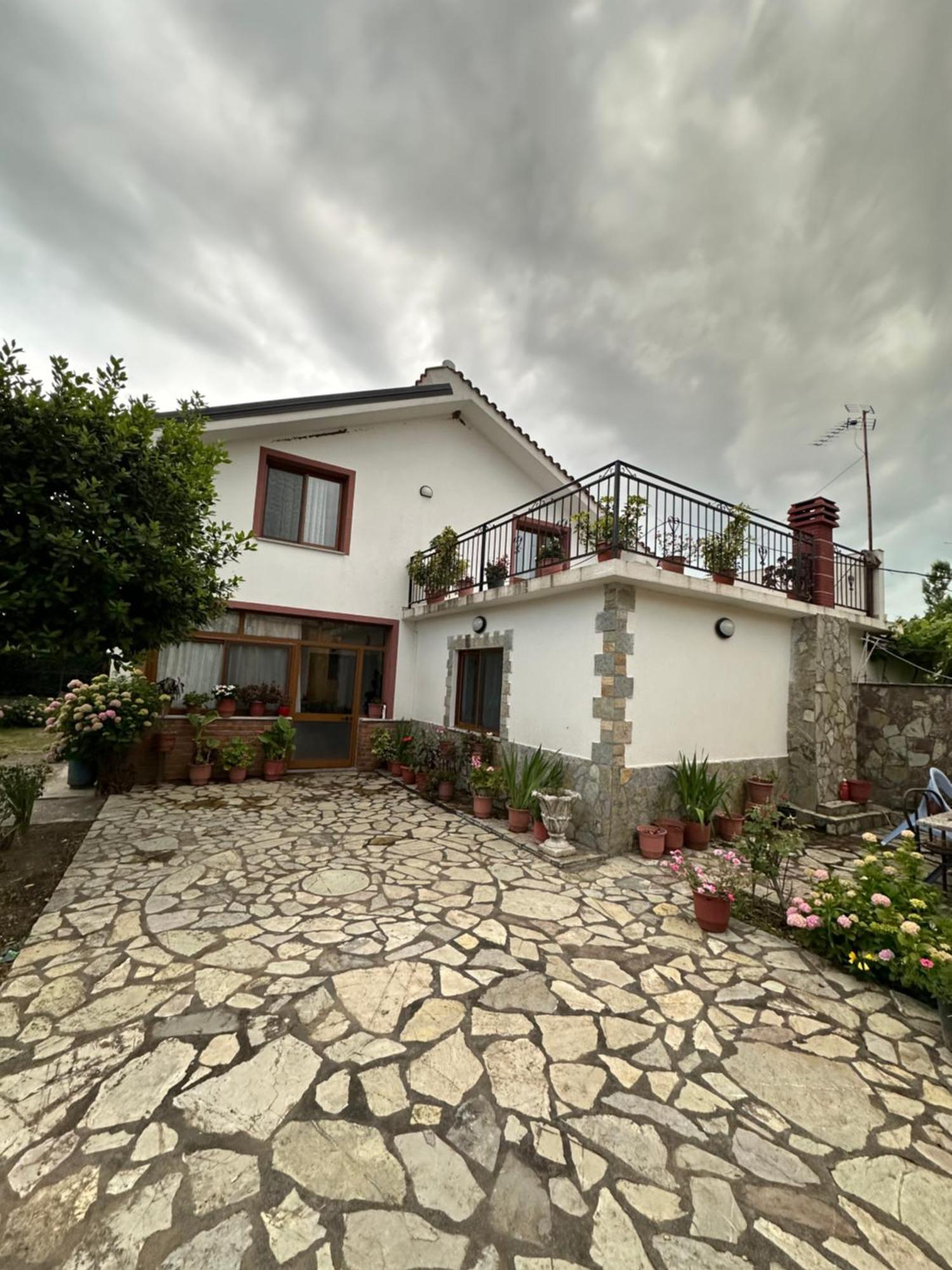 Villa Zefi Rrenc Papaj Экстерьер фото